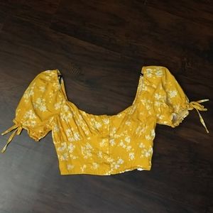2/$3 Forever 21 Yellow crop top sweet heart